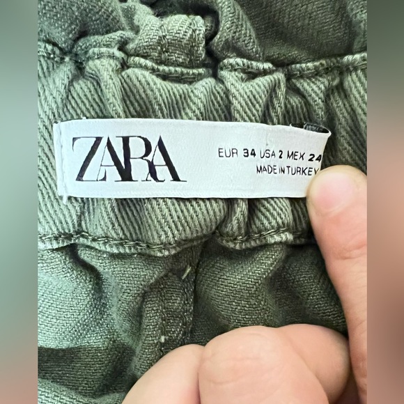 Zara jeans shorts for women - Picture 3 of 4